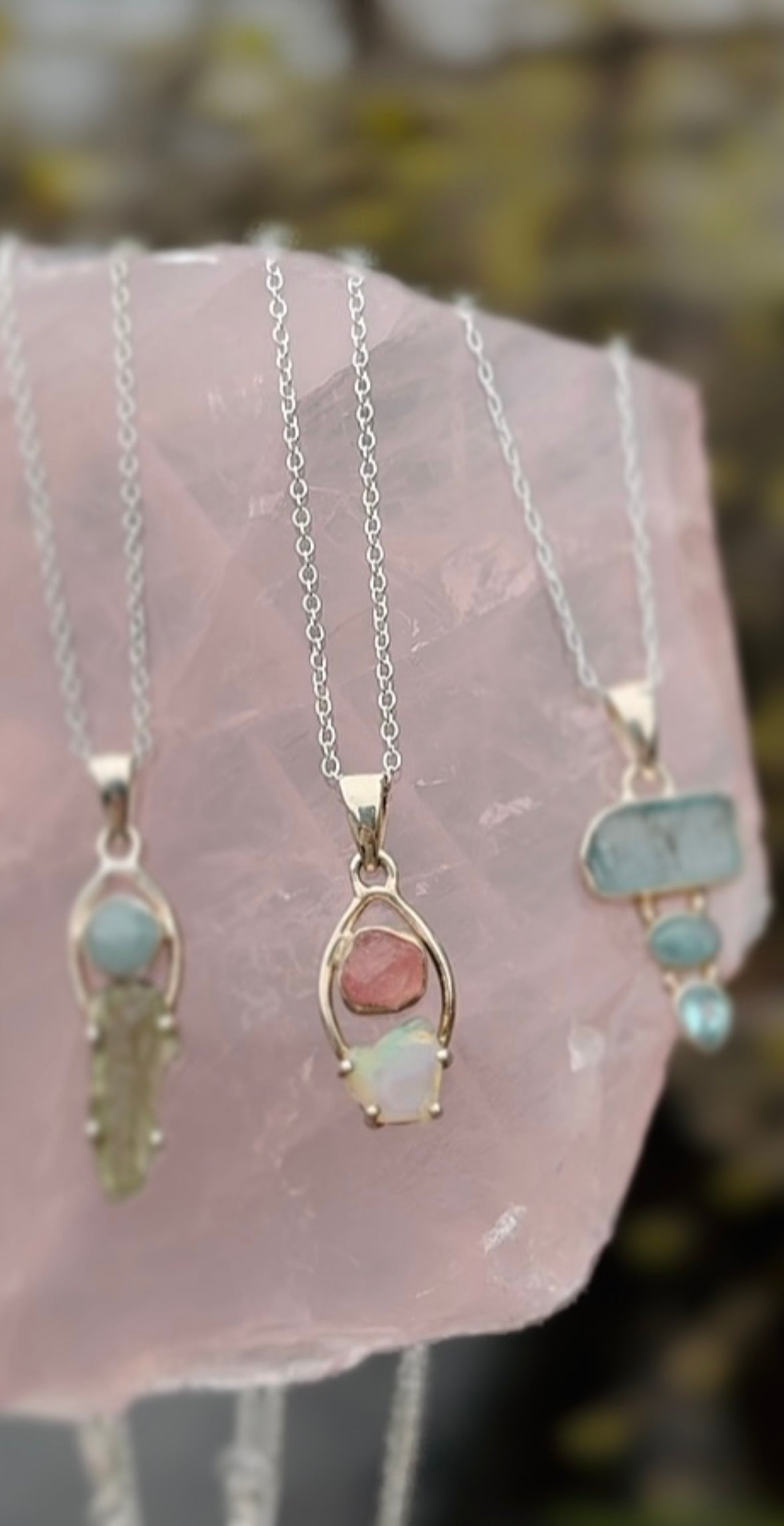 *Pendant Ethiopian Opal With Amplifier