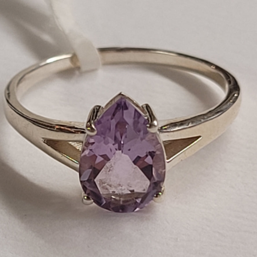 Ring teardrop amethyst size 8 silver band with purple gemstone