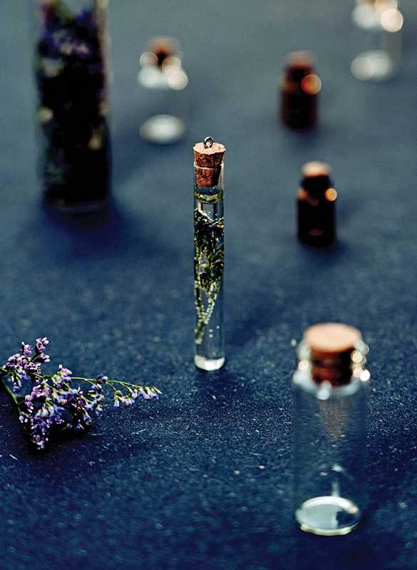 DIY for Witches by Marine Nina Denis