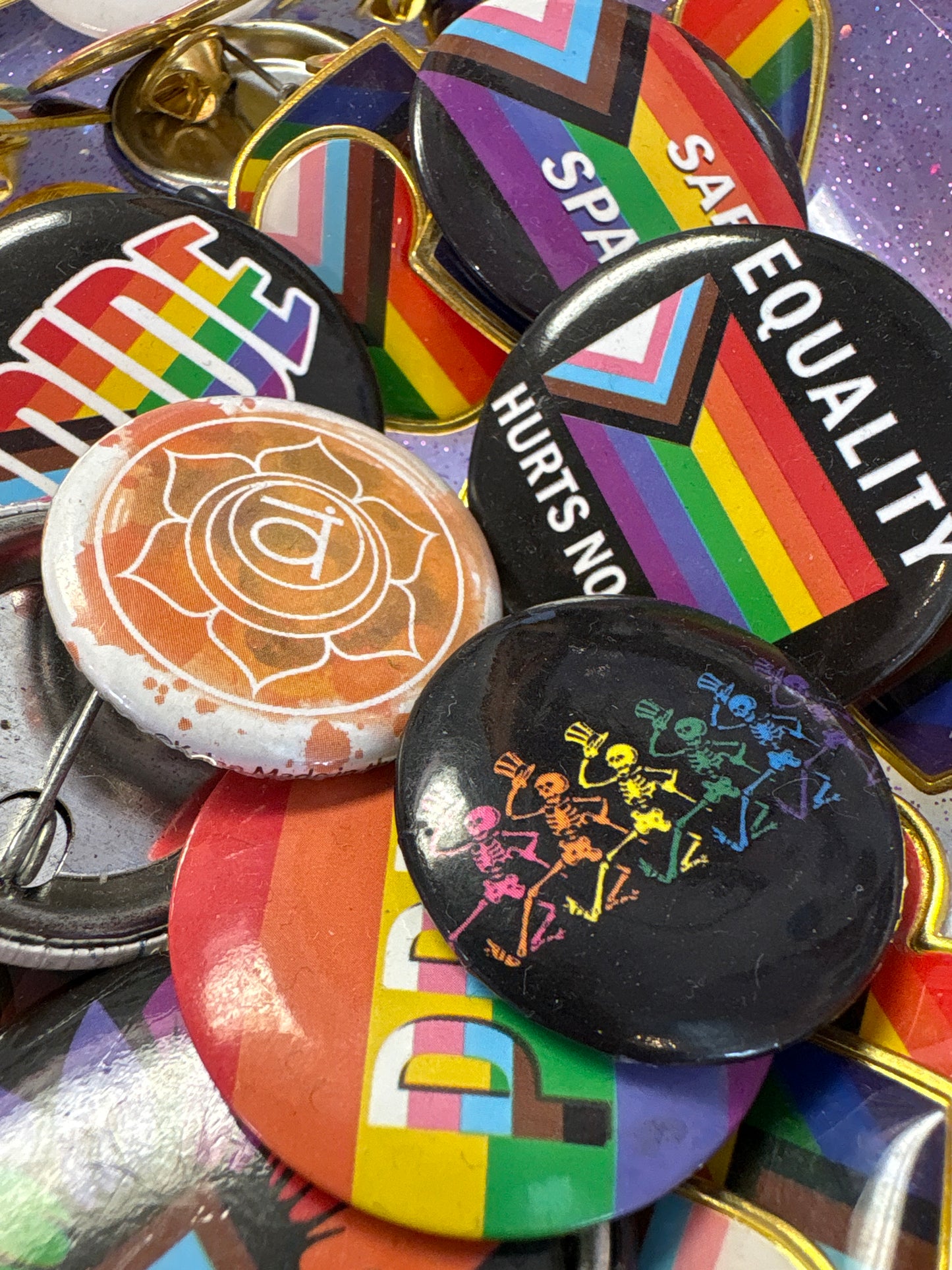 Mixed Enamel Pins/metalbutton