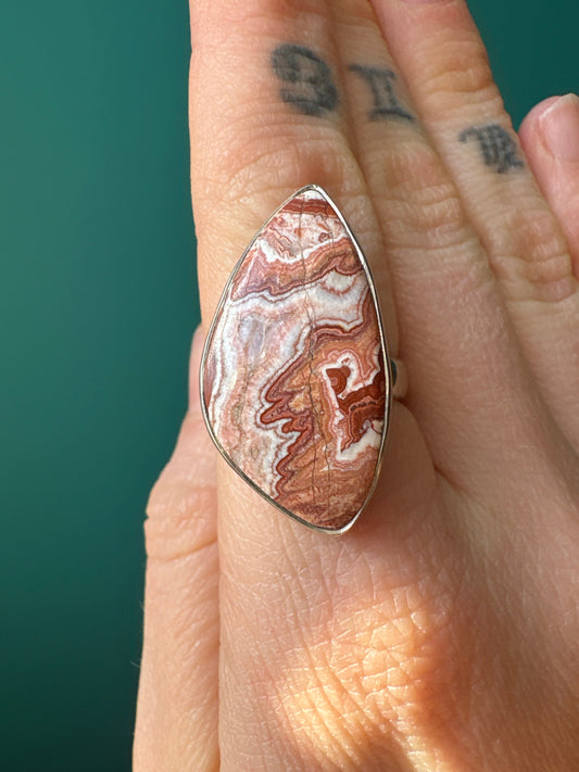 Ring Crazy Lace Agate Adjustable with unique natural stone pattern on finger