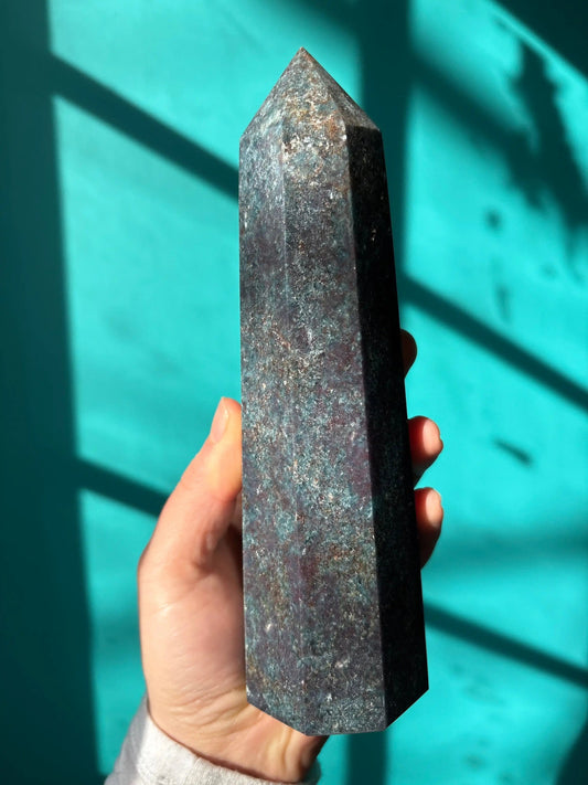 Kyanite GreenBlue Obelisk Tower