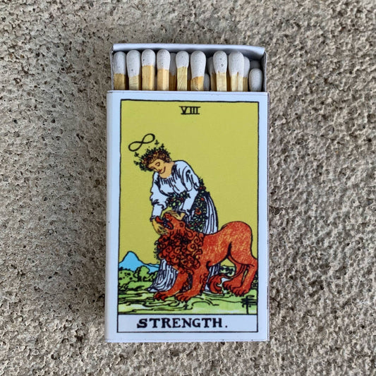 *Tarot Matchbox - Strength • Accessories for your Candles