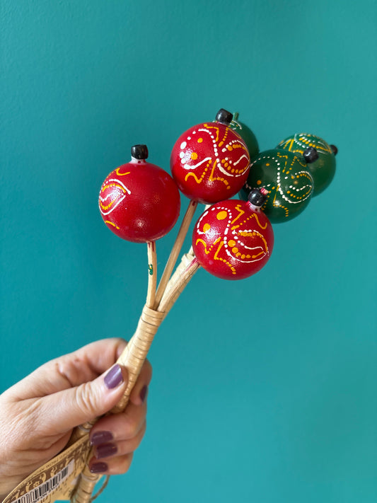 *Colored maracas