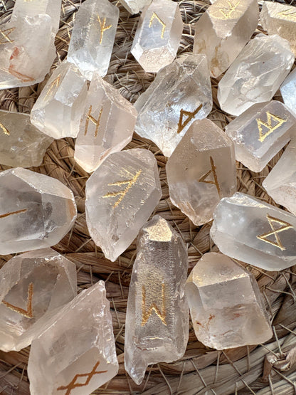 Rune Set Clear Quartz Raw
