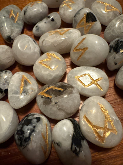Crystal Rune Set