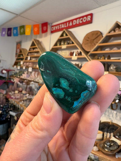 Malachite Freeform – Hand-Polished | Deep Green Crystal for Heart Chakra Healing & Transformation