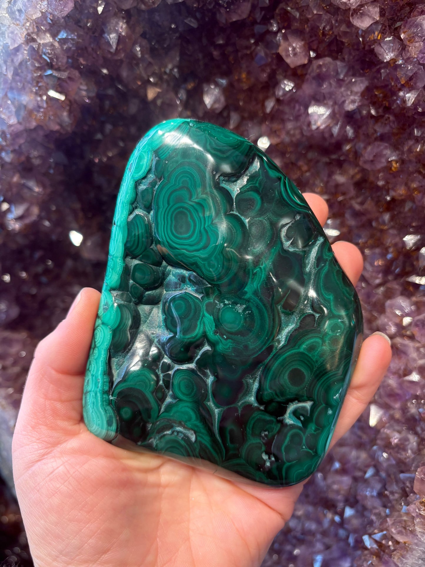 Malachite Freeform – Hand-Polished | Deep Green Crystal for Heart Chakra Healing & Transformation