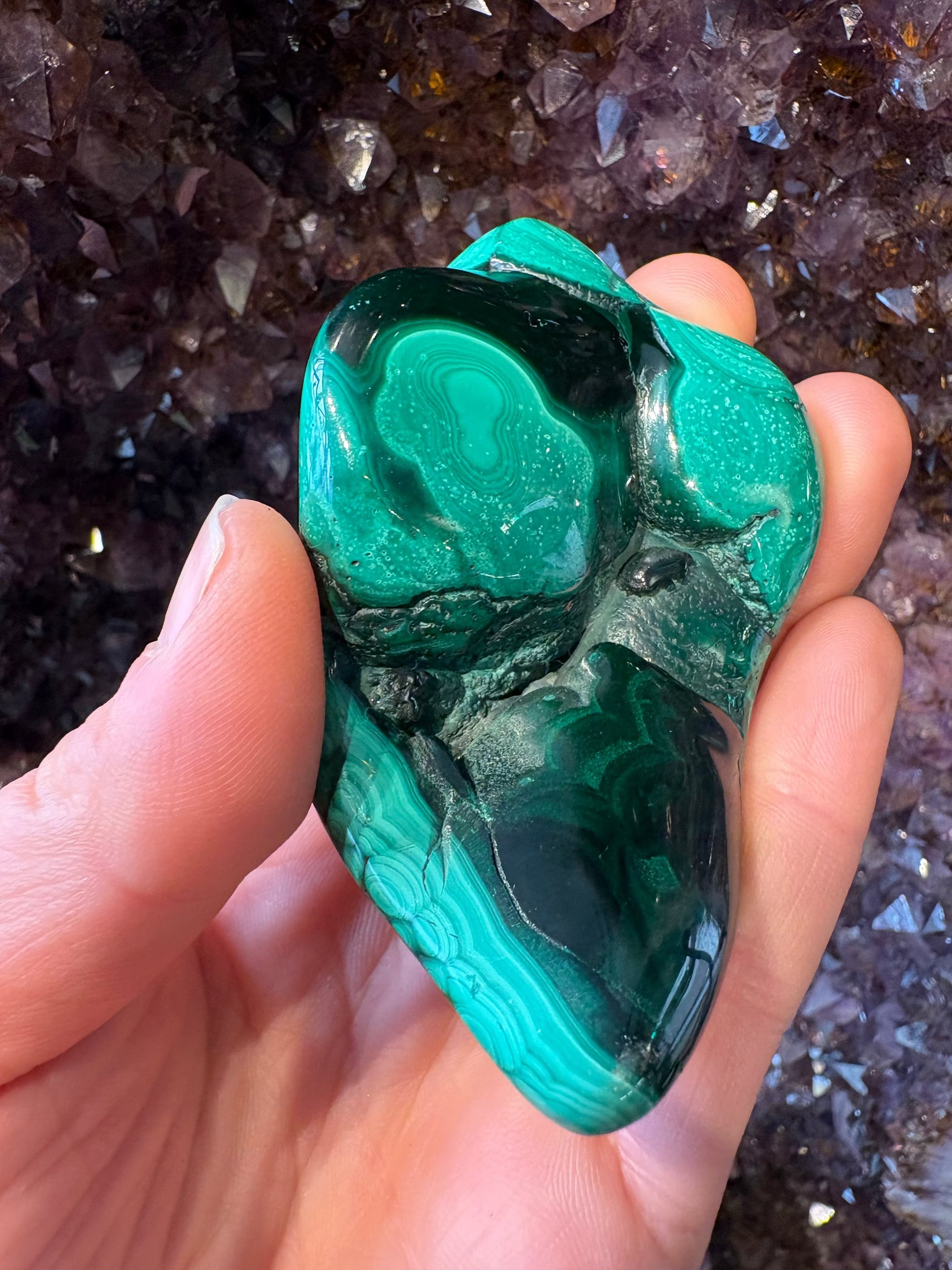 Malachite Freeform – Hand-Polished | Deep Green Crystal for Heart Chakra Healing & Transformation