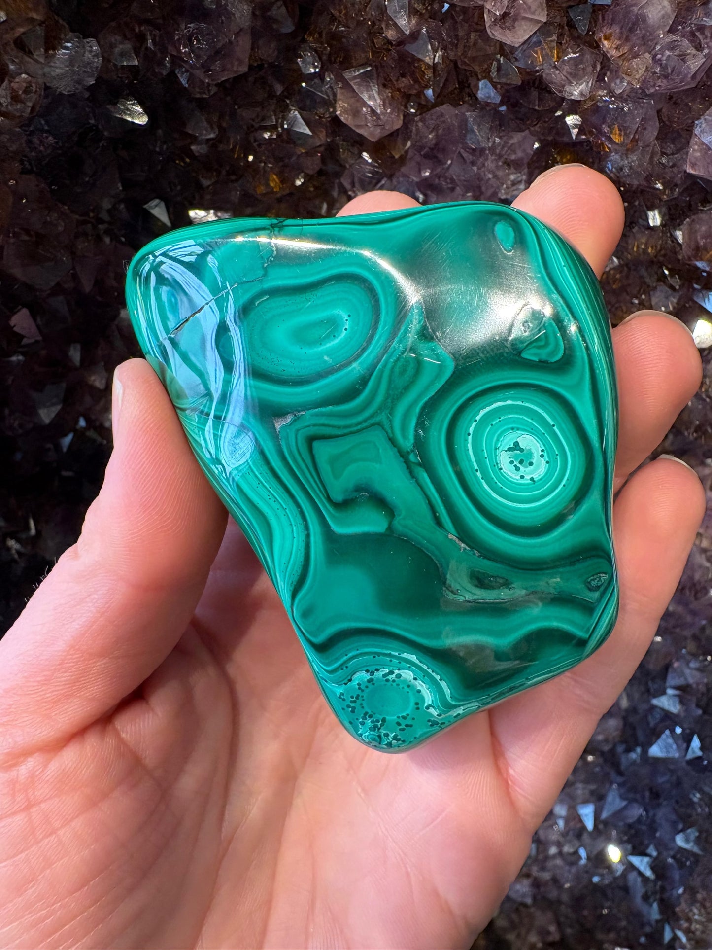 Malachite Freeform – Hand-Polished | Deep Green Crystal for Heart Chakra Healing & Transformation