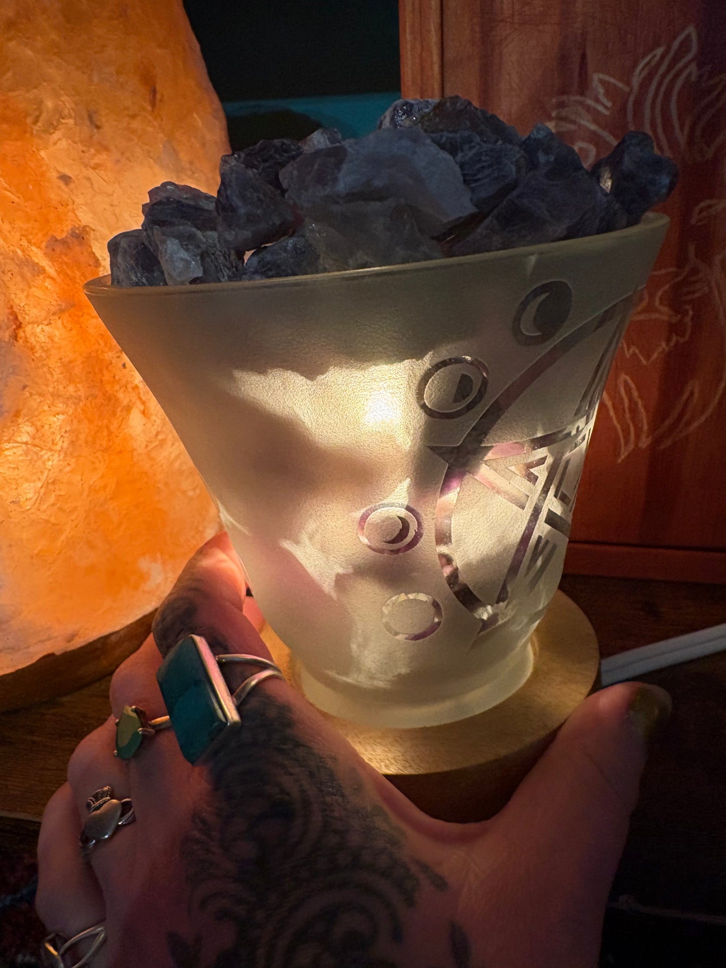 Amethyst Crystal Lamp – Frosted Glass with Pentacle &amp; Moon Cycle Design