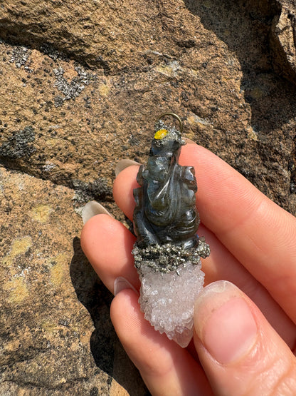 Opening Portals Amulet