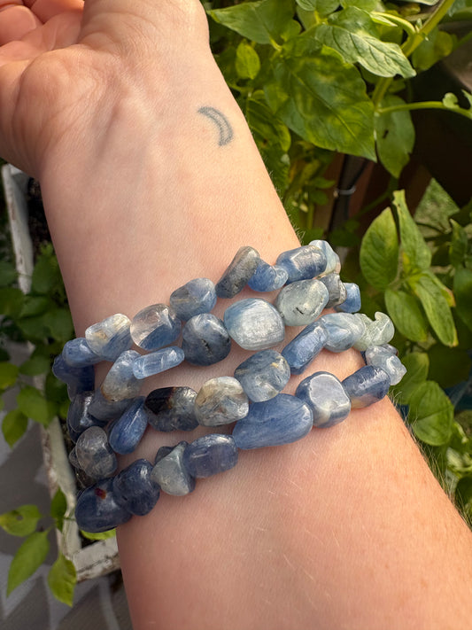 Kyanite Bracelet 8-10mm