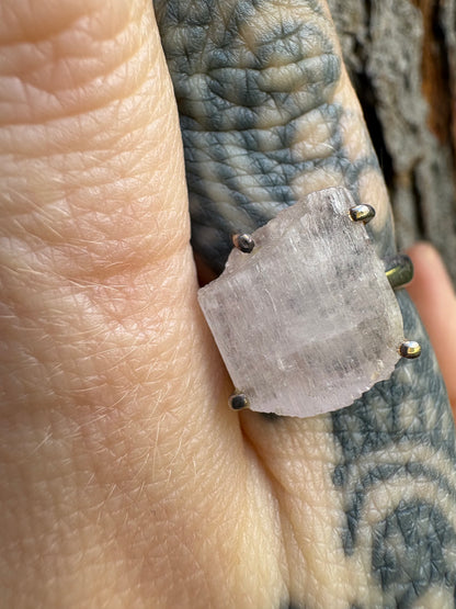 Raw Kunzite Ring in Sterling Silver – Love, Heart Healing & Emotional Harmony, Size 9
