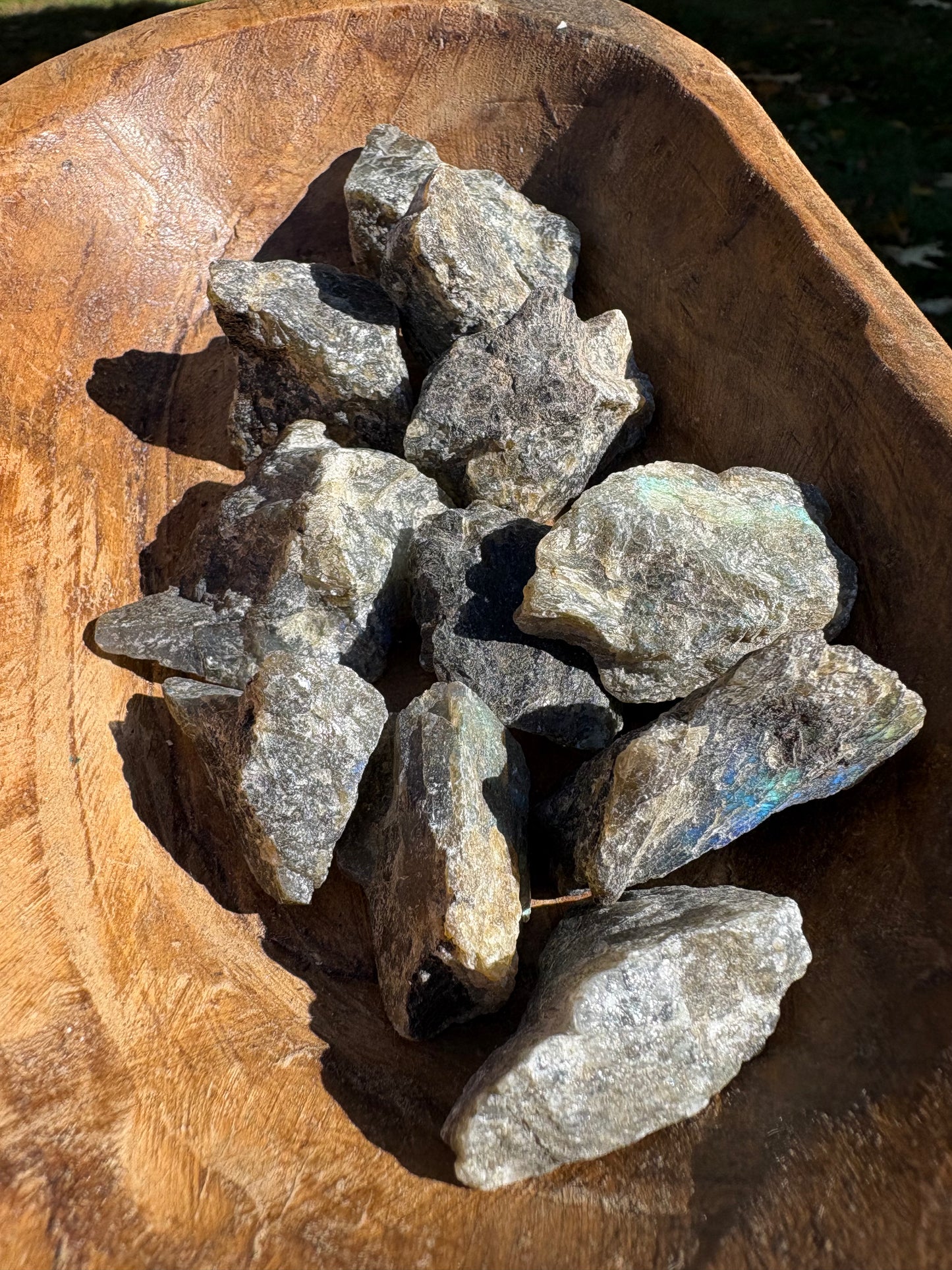 Labradorite Crystal – Intuition, Transformation & Protection
