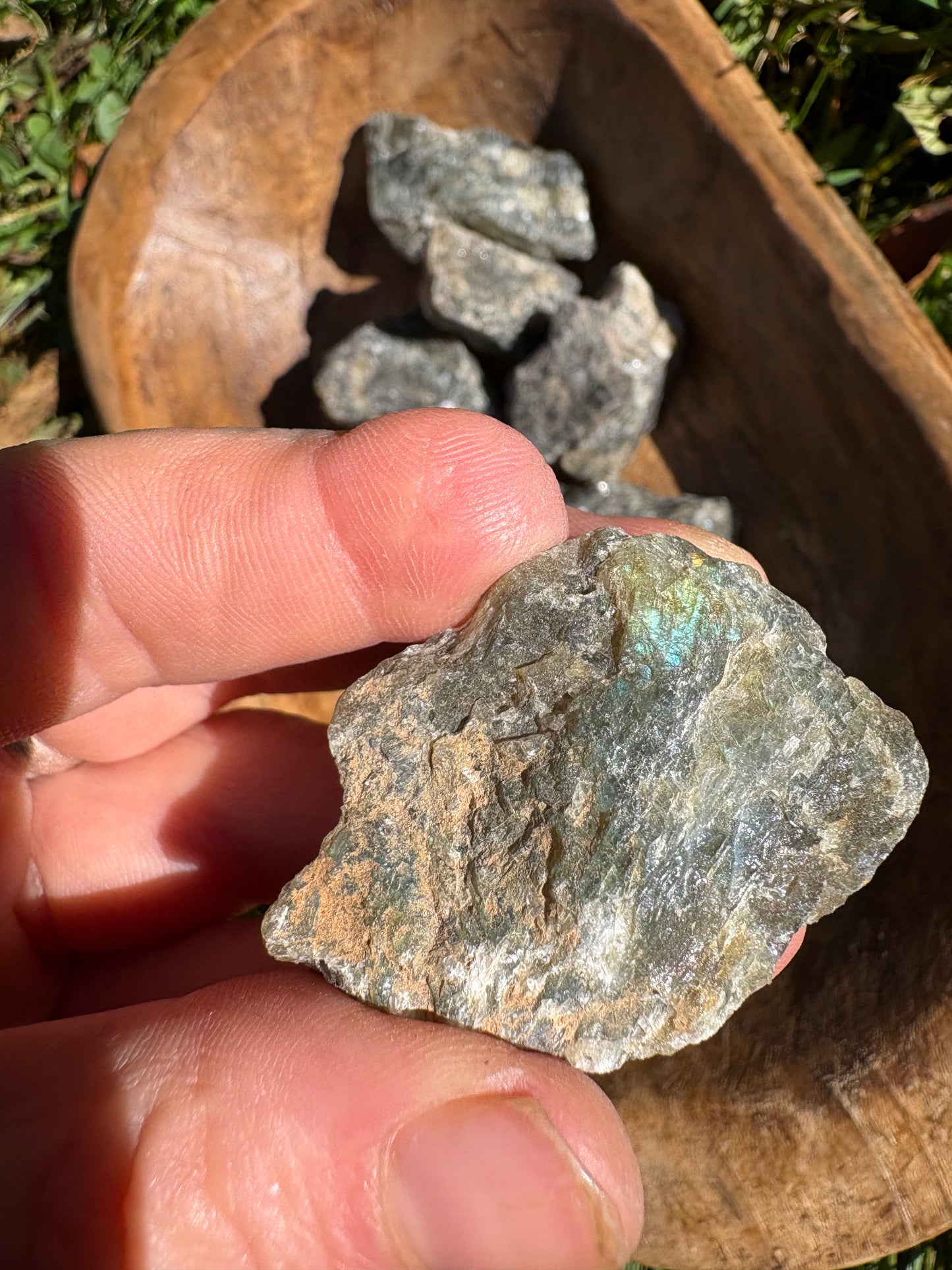 Labradorite Crystal – Intuition, Transformation & Protection