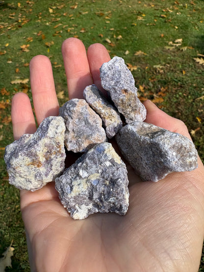 Lepidolite Crystal – Calm, Emotional Balance & Mental Clarity