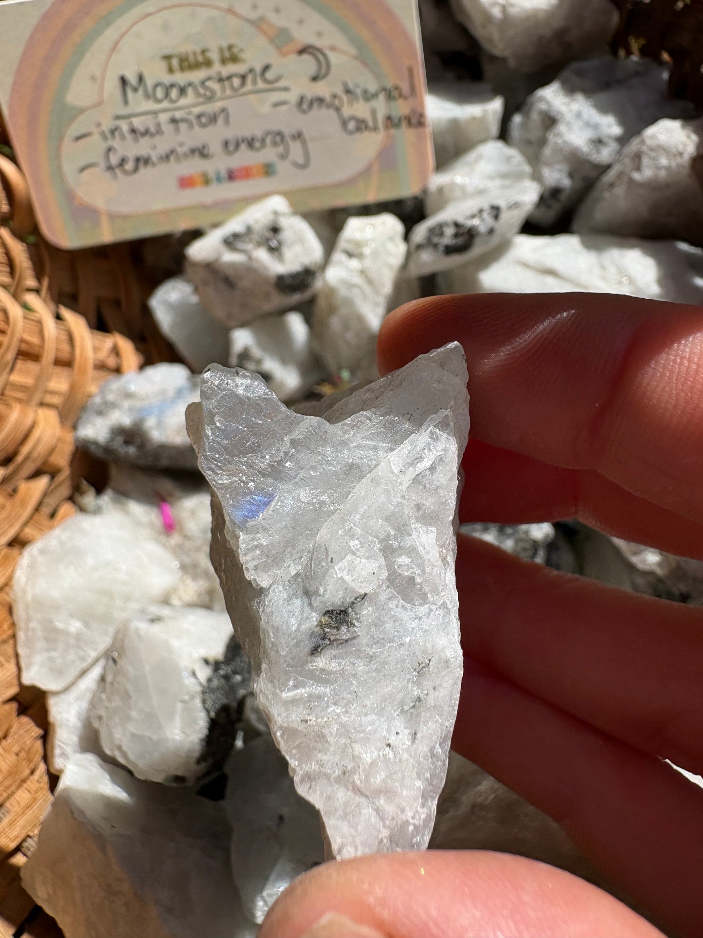 Moonstone Crystal – Intuition, New Beginnings & Lunar Energy