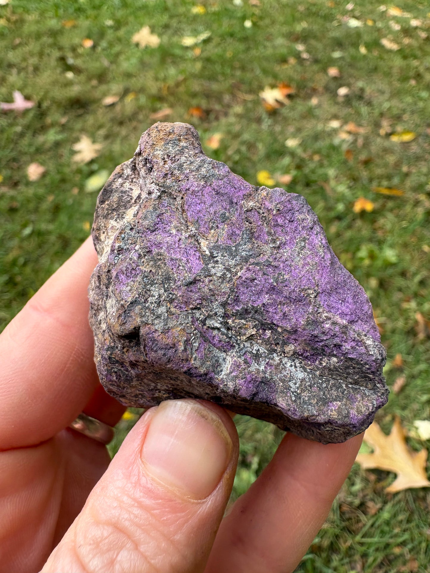 Purpurite Crystal – Spiritual Insight, Intuition & Self-Expression