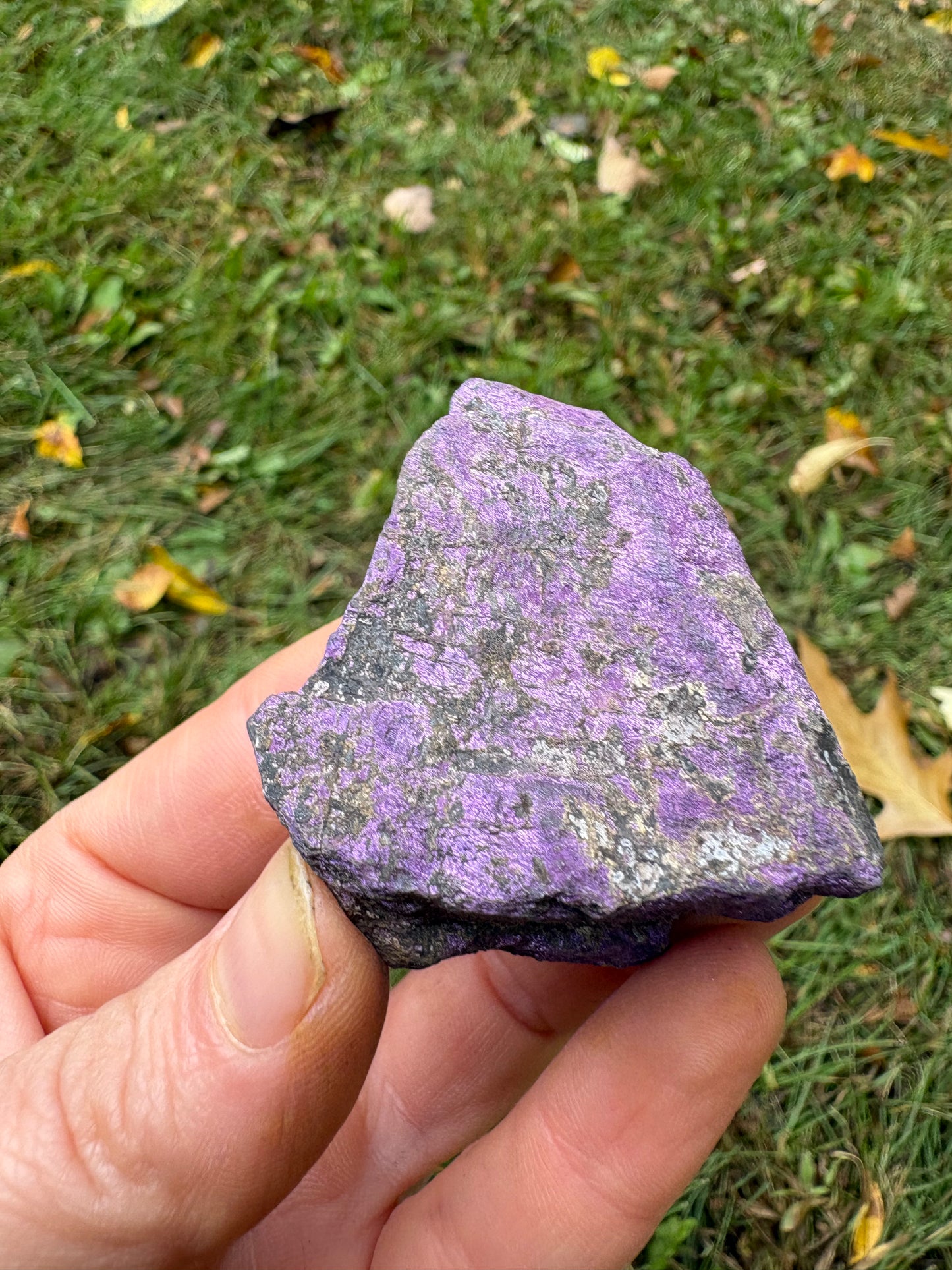 Purpurite Crystal – Spiritual Insight, Intuition & Self-Expression