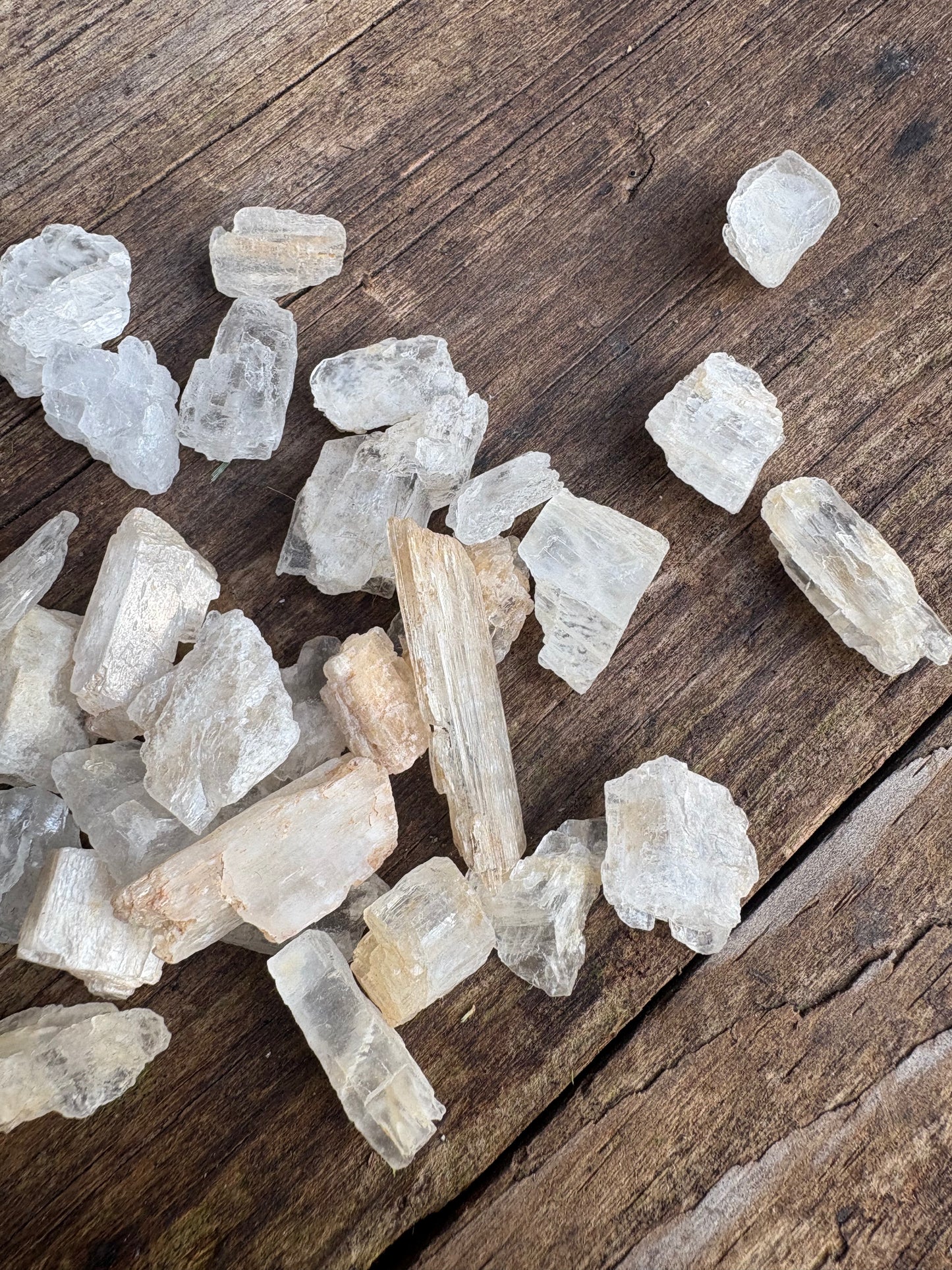 Raw Petalite Crystal – Peace, Spiritual Connection & Higher Consciousness