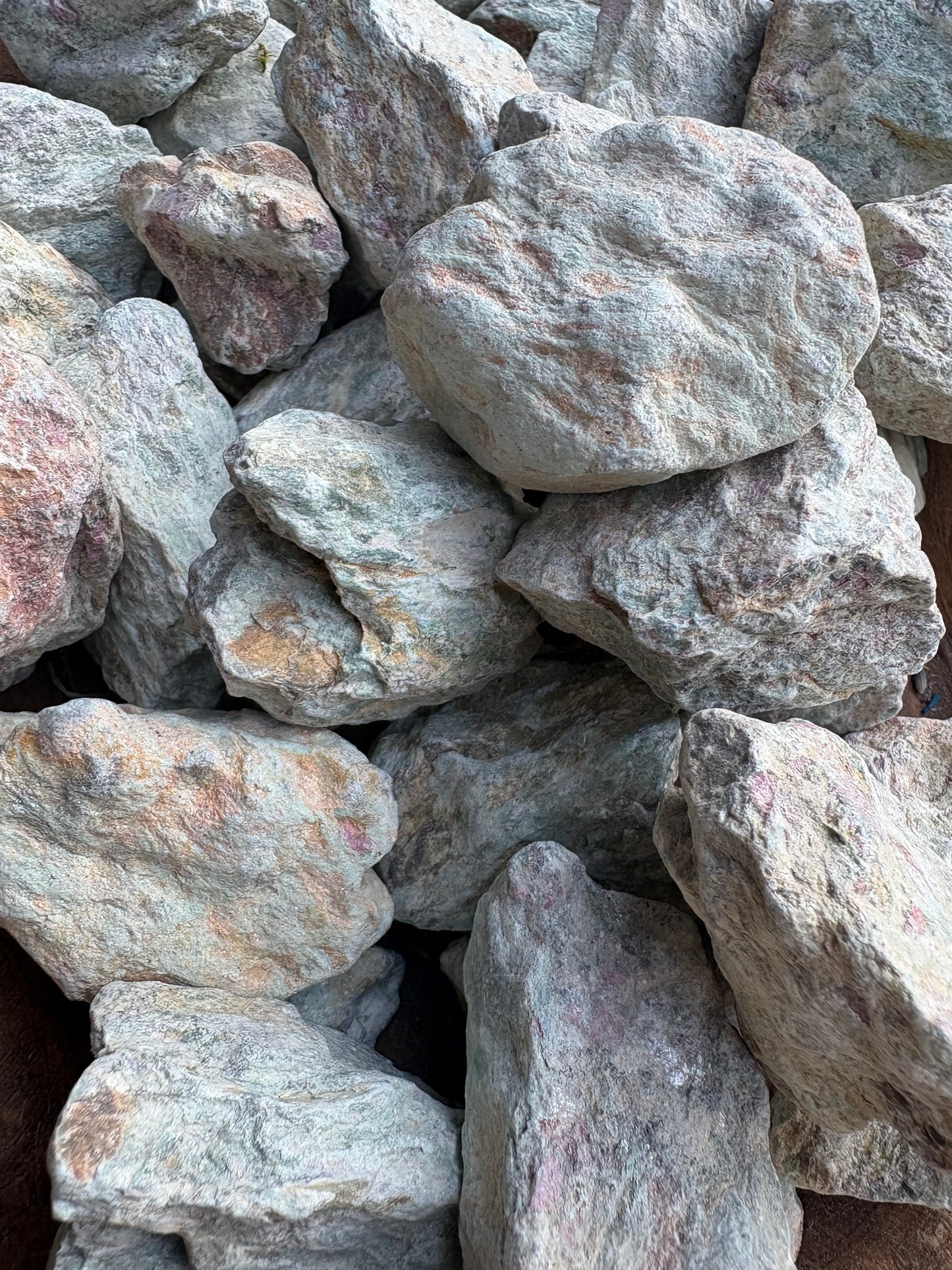 Ruby in Fuchsite Crystal – Heart Healing, Passion & Spiritual Growth