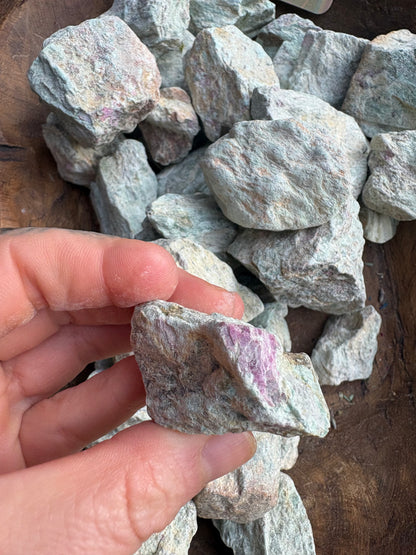 Ruby in Fuchsite Crystal – Heart Healing, Passion & Spiritual Growth