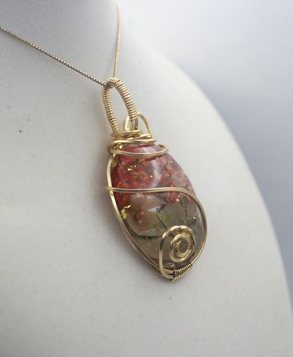 Gold Flower Resin Pendant Necklace