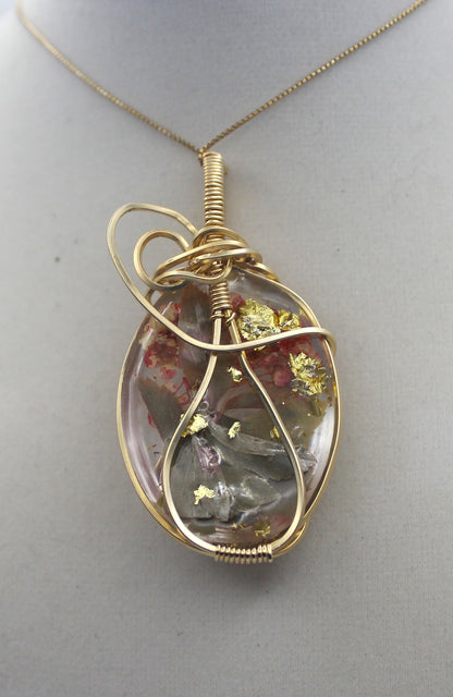 Gold Flower Resin Pendant Necklace