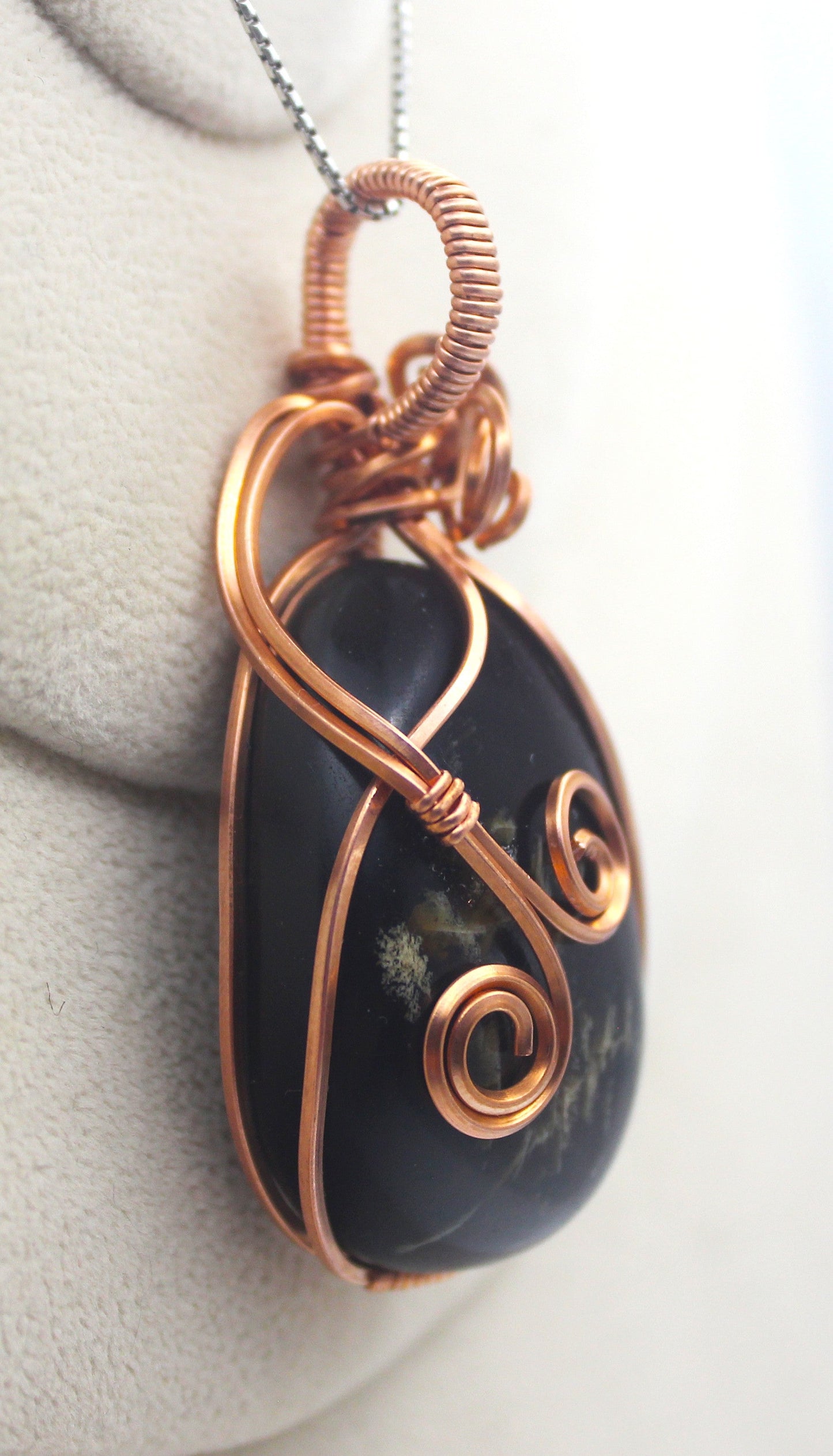 Raw Copper Polished Amber Pendant Necklace