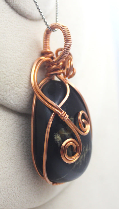 Raw Copper Polished Amber Pendant Necklace