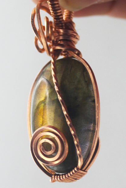 Raw Copper Labradorite Pendant Necklace