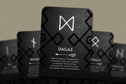 *Runes Oracle - Nordic Cards