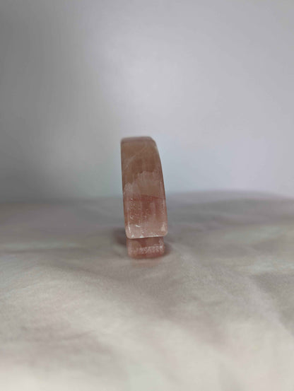 Mangano Calcite Griffin